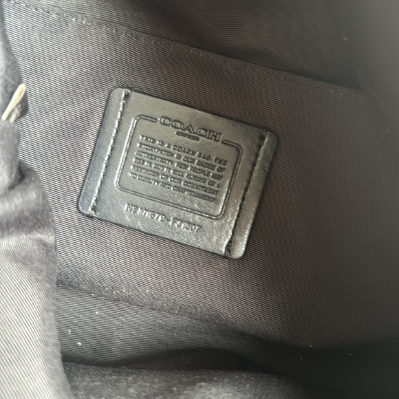 Coach purse - Picture 5 of 7